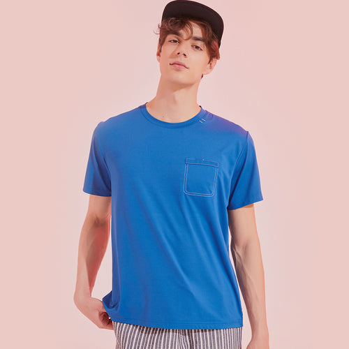 Deep Navy T-Shirt Rashguard Top Blue : Short sleeve t-shirt rashguard top. Characterized by the pocket-shaped stitiches on the chest & large print on the back.